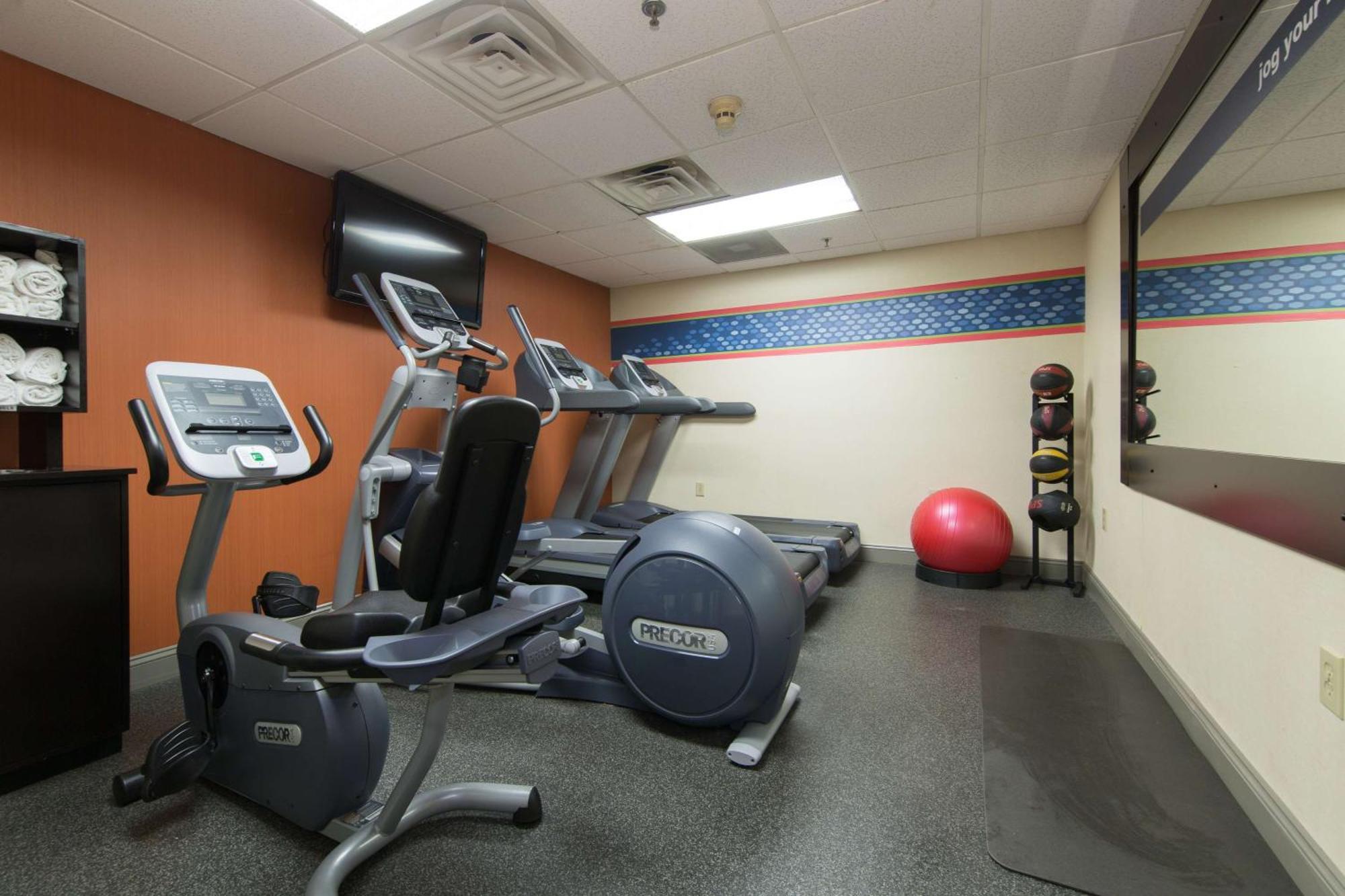 Hampton Inn Плимут-Митинг Экстерьер фото