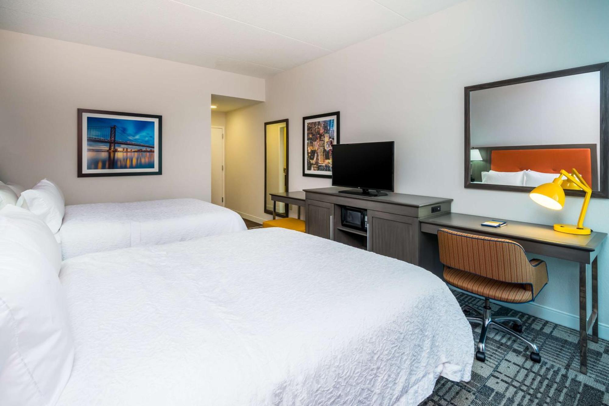 Hampton Inn Плимут-Митинг Экстерьер фото