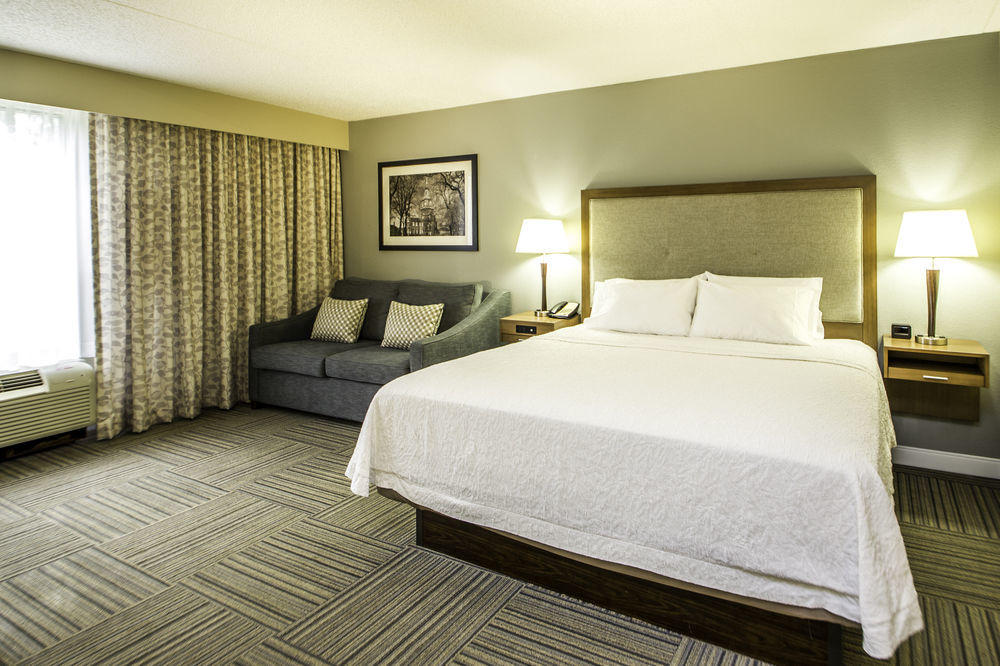 Hampton Inn Плимут-Митинг Экстерьер фото