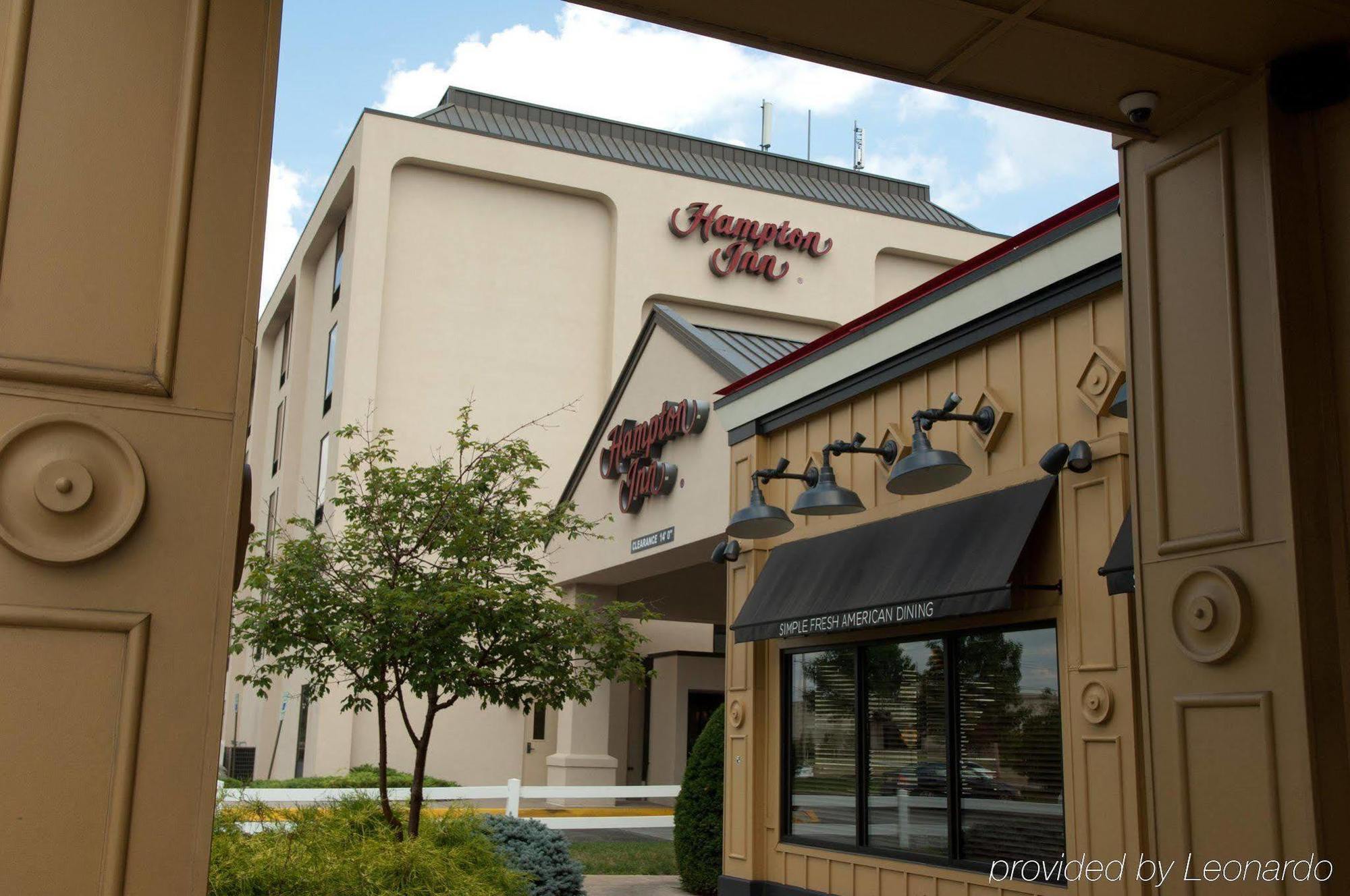 Hampton Inn Плимут-Митинг Экстерьер фото
